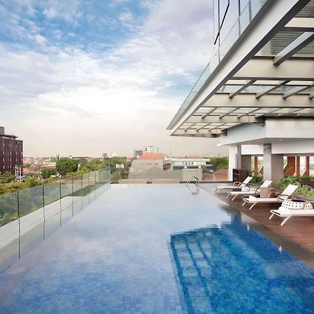 The Southern Hotel Surabaya Formerly Ibis Styles Surabaya Jemursari Exterior photo