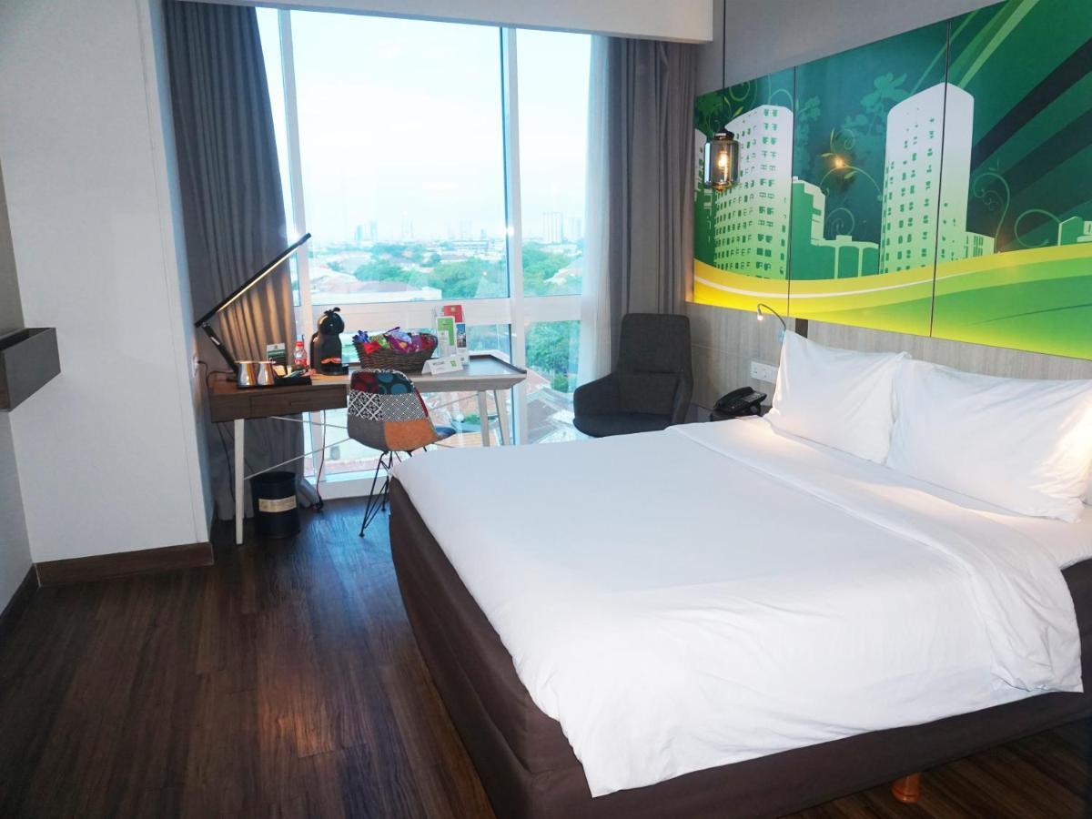 The Southern Hotel Surabaya Formerly Ibis Styles Surabaya Jemursari Exterior photo