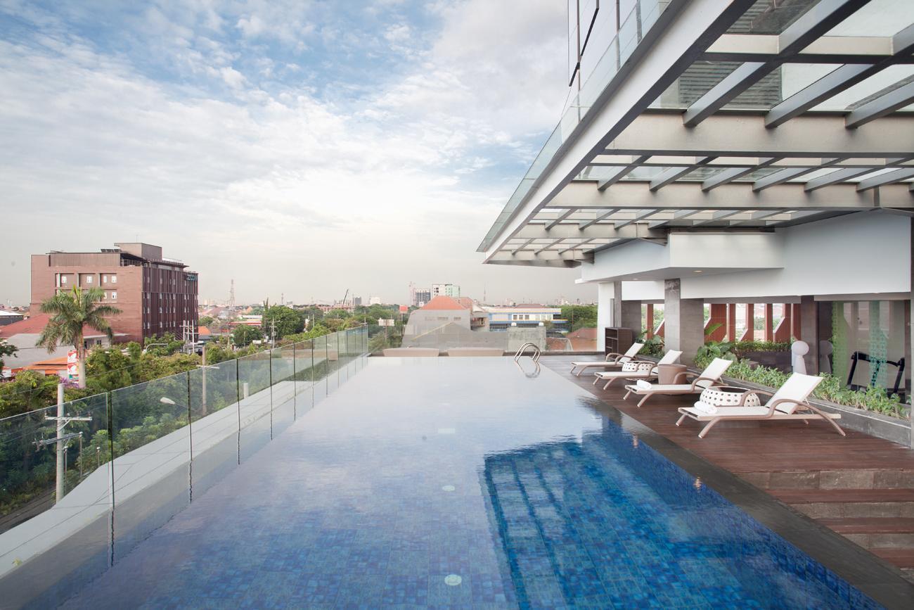 The Southern Hotel Surabaya Formerly Ibis Styles Surabaya Jemursari Exterior photo